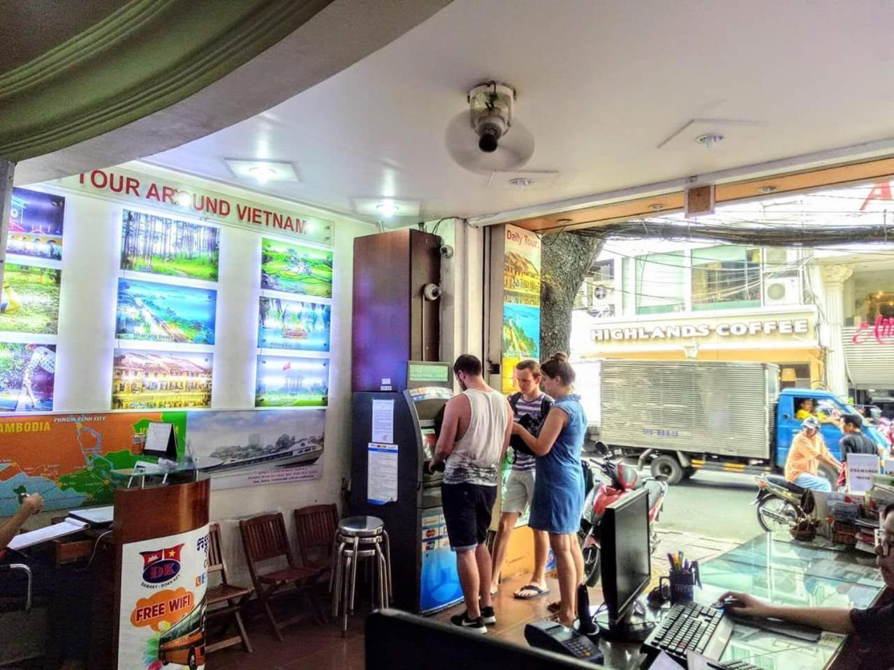 Vinh Hostel 胡志明市 外观 照片